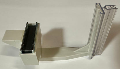MAGNETIC GRIPPER FOR AISLE BLADE